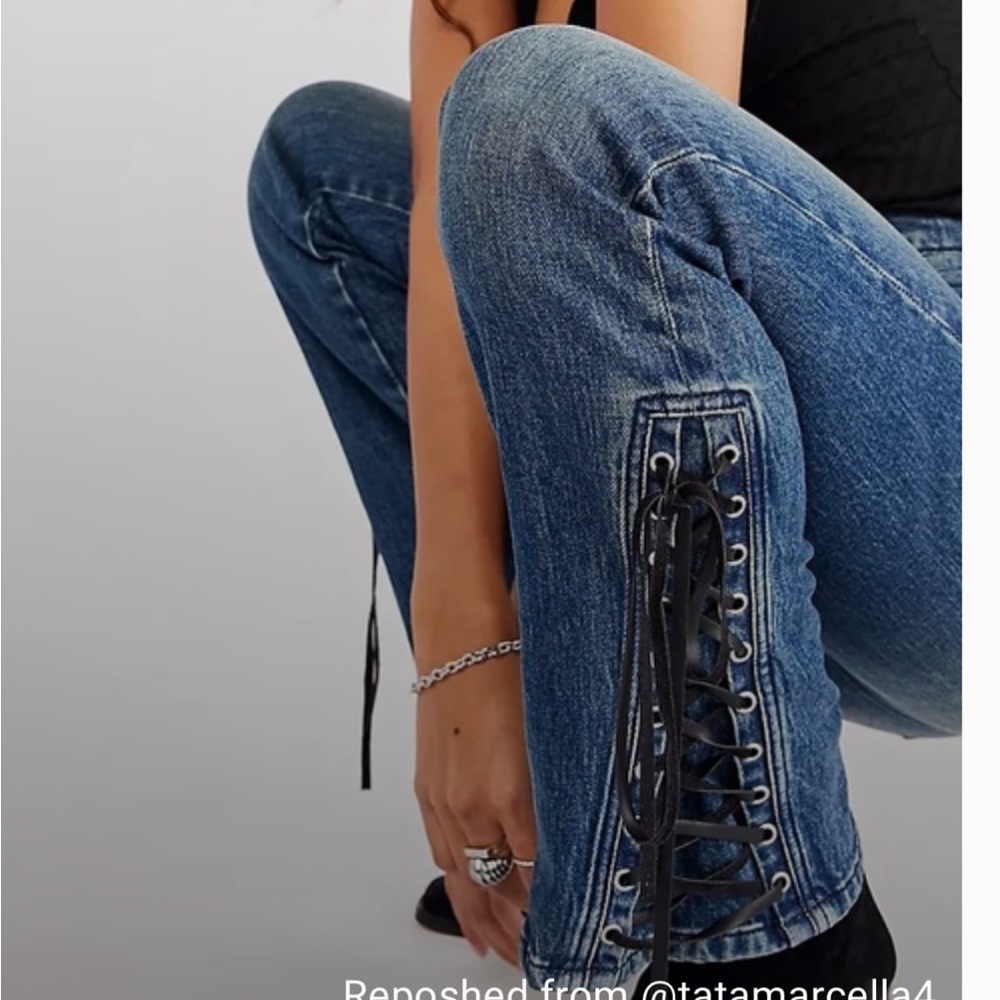 Free People Blank NYC The Hoyt High Rise Mini Flare Lace Up Jeans Size 26 - Picture 4 of 15